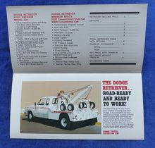 Lade das Bild in den Galerie-Viewer, Dodge 1977 Retriever Model 528 D300 W300 Cab - US-Prospekt Brochure 12.1976 USA
