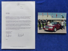 Lade das Bild in den Galerie-Viewer, Mercedes-Benz E-Klasse Cabrio A124 MJ 1995 - Presse-Information + Foto 06.1994

