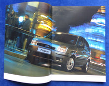 Lade das Bild in den Galerie-Viewer, Ford Fusion MJ 2002 - Preview Prospekt Brochure 03.2002
