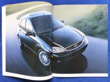 Lade das Bild in den Galerie-Viewer, Ford 2005 Focus - US-Prospekt Brochure 2004 USA englisch
