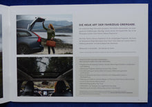 Lade das Bild in den Galerie-Viewer, Volvo Werksabholung Göteborg XC60 XC90 V90 MJ 2018 - Prospekt Brochure 10.2017
