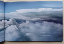 Lade das Bild in den Galerie-Viewer, Mercedes-Benz SLS AMG Coupe &amp; Roadster MJ 2012 - Prospekt Brochure 10.2011
