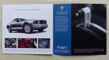 Lade das Bild in den Galerie-Viewer, Ford 2006 Mustang GT Convertible - US-Prospekt Brochure 2005 USA
