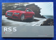 Lade das Bild in den Galerie-Viewer, Audi RS 5 Coupe quattro MJ 2010 - Hardcover Prospekt Brochure 03.2010

