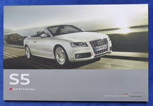 Lade das Bild in den Galerie-Viewer, Audi S5 Cabrio 3.0 V6 TFSI 333 PS quattro MJ 2011 - Prospekt Brochure 10.2010
