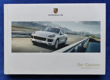 Lade das Bild in den Galerie-Viewer, Porsche Cayenne S GTS Turbo MJ 2018 - Hardcover Prospekt Brochure 03.2017
