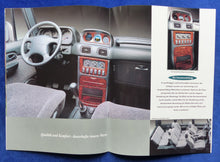 Lade das Bild in den Galerie-Viewer, Galloper Geländewagen Mitsubishi Pajero Lizenz - Prospekt Brochure 04.1998
