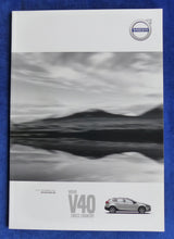 Lade das Bild in den Galerie-Viewer, Volvo V40 Cross Country MJ 2015 - Prospekt Brochure 11.2014
