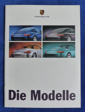 Lade das Bild in den Galerie-Viewer, Porsche Modelle 1999 Boxster 911 Carrera Cabrio 996 - Prospekt Brochure 07.1998
