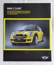 Lade das Bild in den Galerie-Viewer, Mini 3-Türer R50 Zubehör MJ 2004 Aufkleber-Set - Prospekt Brochure 06.2003
