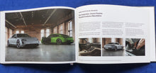 Lade das Bild in den Galerie-Viewer, Porsche Tradition Design Modelle 911 Taycan MJ 2021 - Prospekt Brochure 11.2020
