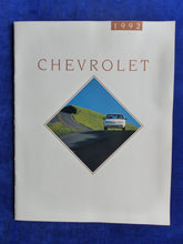 Lade das Bild in den Galerie-Viewer, Chevrolet 1992 Cavalier Lumina Beretta Camaro - US-Prospekt Brochure 08.1991 USA
