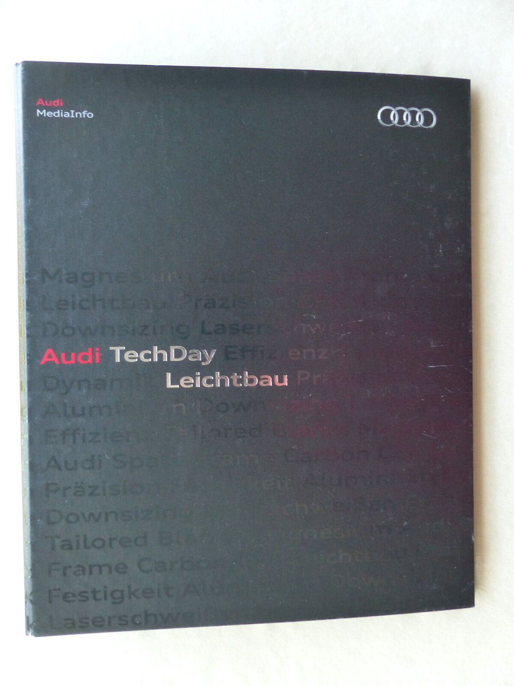 Audi TechDay Leichtbau R8 A8 TT ASF RS - Hardcover Pressemappe press-kit 09.2009