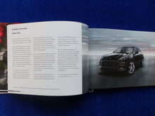 Lade das Bild in den Galerie-Viewer, Porsche Macan S Diesel Turbo MJ 2015 - Hardcover Prospekt Brochure 01.2014
