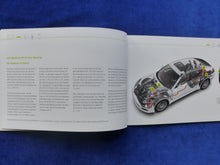 Lade das Bild in den Galerie-Viewer, Porsche e-hybrid - Panamera Cayenne 918 Spyder - Prospekt Brochure 04.2013
