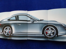 Lade das Bild in den Galerie-Viewer, Porsche 911 Carrera Targa Typ 997 MJ 2008 - Hardcover Prospekt Brochure 04.2007
