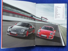 Lade das Bild in den Galerie-Viewer, Porsche 911 GT3 RS MJ 2011 - Hardcover Prospekt Brochure + Preisliste 05.2010
