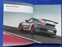 Lade das Bild in den Galerie-Viewer, Porsche 911 GT3 RS MJ 2011 - Hardcover Prospekt Brochure + Preisliste 05.2010
