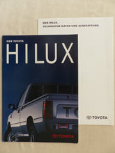 Lade das Bild in den Galerie-Viewer, Toyota Hilux MJ 1994 - Prospekt Brochure + Daten &amp; Ausstattungen 07.1993
