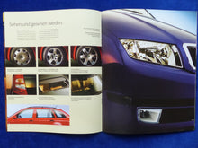Lade das Bild in den Galerie-Viewer, Skoda Fabia - Ausstattung Farben Polster MJ 2001 - Prospekt Brochure 10.2000
