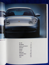 Lade das Bild in den Galerie-Viewer, Porsche 911 Carrera Cabrio Typ 996 MJ 1999 - Hardcover Prospekt Brochure 09.1998
