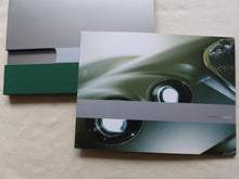 Lade das Bild in den Galerie-Viewer, Jaguar R-Coupe Concept Car - UK-Pressemappe CD-Rom press-kit 2001 England
