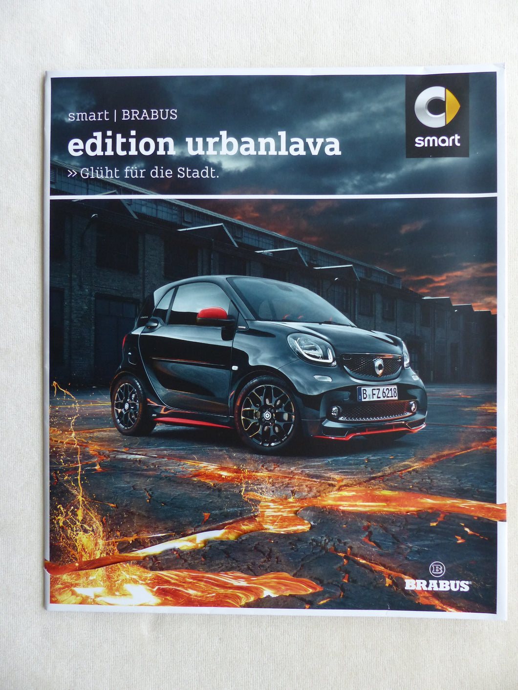 Smart fortwo cabrio Brabus edition urbanlava - Poster Prospekt Brochure 04.2016 - car-brochure