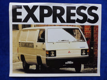 Lade das Bild in den Galerie-Viewer, Mitsubishi Express MJ 1983 - Prospekt Brochure 08.1982 Australien englisch
