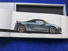 Lade das Bild in den Galerie-Viewer, Audi R8 GT Spyder - Limited 1 of 333 - Hardcover Prospekt Brochure 07.2011
