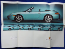 Lade das Bild in den Galerie-Viewer, Porsche Modelle Boxster 911 Turbo Cabrio - Poster Prospekt Brochure 04.1998
