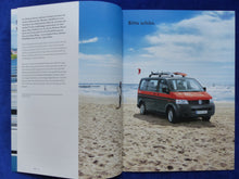 Lade das Bild in den Galerie-Viewer, VW Bus T5 Multivan Beach MJ 2006 - Prospekt Brochure + Preisliste 01.2006
