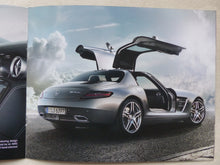 Lade das Bild in den Galerie-Viewer, Mercedes-Benz SLS AMG MJ 2010 - Prospekt Brochure 09.2009 englisch
