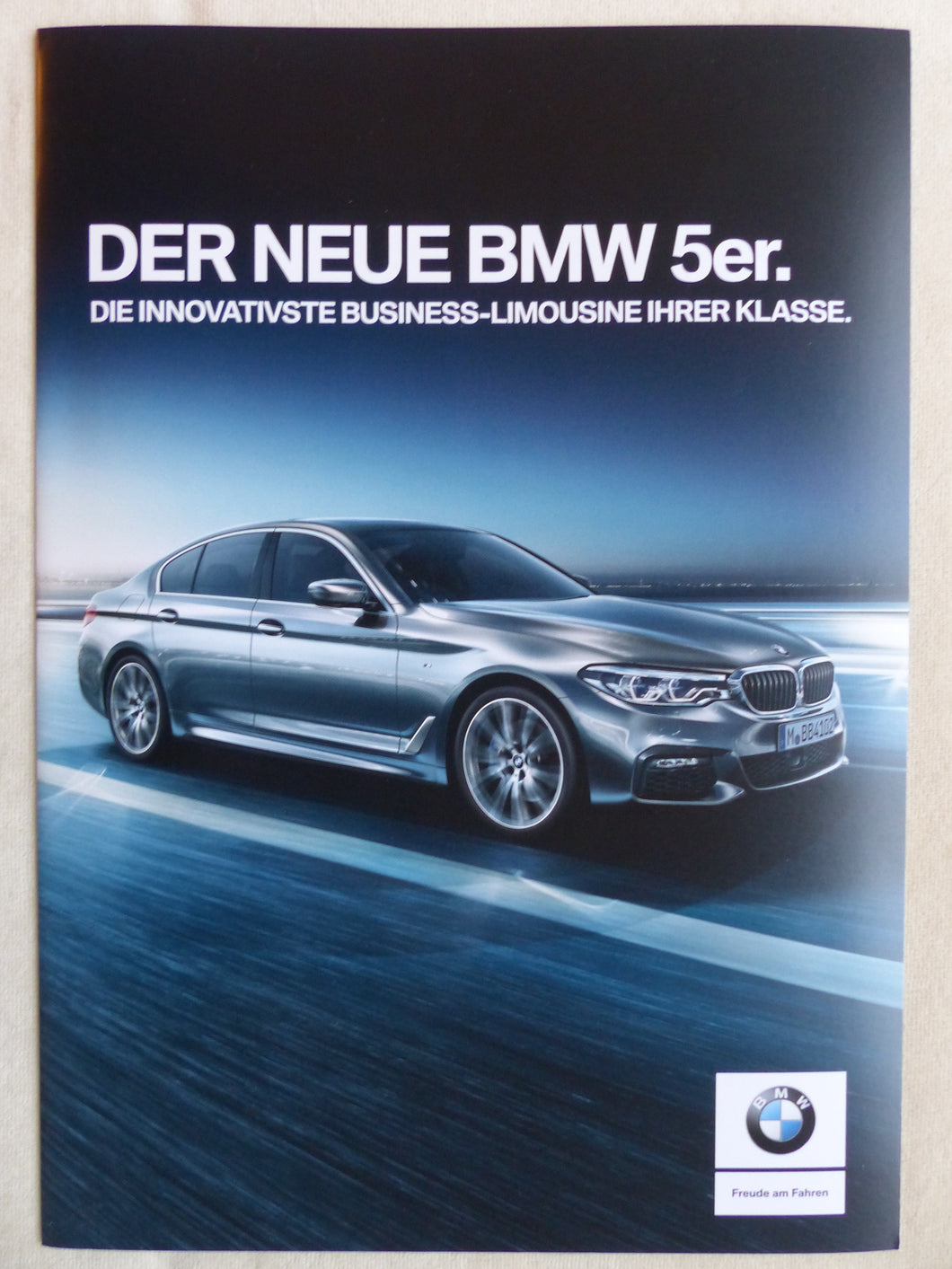 BMW 5er 520d 530e 540i Typ G30 - Preview Prospekt Brochure 2017