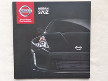 Lade das Bild in den Galerie-Viewer, Nissan 370Z Coupe &amp; Roadster - Prospekt Brochure 04.2013
