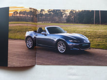 Lade das Bild in den Galerie-Viewer, Mazda MX-5 Roadster Zubehör MJ 2019 - Prospekt Brochure + Preisliste 10.2018
