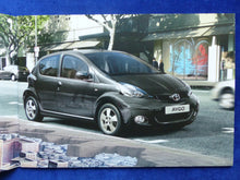 Lade das Bild in den Galerie-Viewer, Toyota Aygo MJ 2011 - Prospekt Brochure 05.2010
