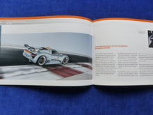 Lade das Bild in den Galerie-Viewer, Porsche Intelligent Performance - Boxster E 911 GT3 - Prospekt Brochure 04.2011

