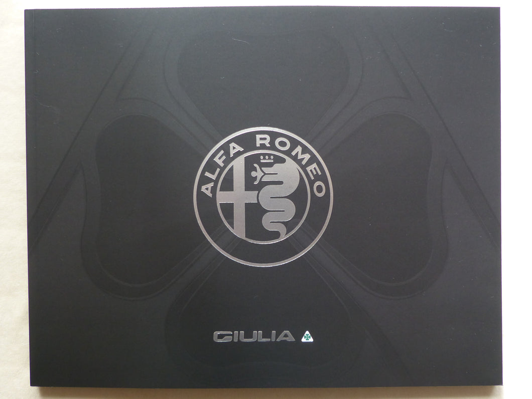 Alfa Romeo Giulia Quadrifoglio V6 Turbo MJ 2017 - Prospekt Brochure 07.2016