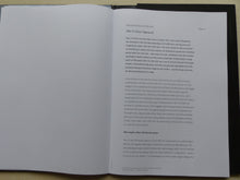 Lade das Bild in den Galerie-Viewer, Mercedes AMG GT3 Maybach Pullman - Pressemappe USB press-kit 03.2015 englisch
