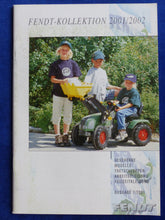 Lade das Bild in den Galerie-Viewer, Fendt Kollektion 2002 Tretschlepper Modelle - Prospekt Brochure 07.2001
