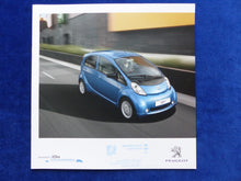 Lade das Bild in den Galerie-Viewer, Peugeot iOn Elektroauto E-Motor MJ 2011 - Prospekt Brochure 09.2010
