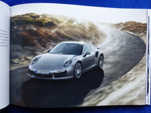 Lade das Bild in den Galerie-Viewer, Porsche 911 Turbo S Typ 991 MJ 2014 - Hardcover Prospekt Brochure 05.2013
