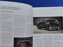 Lade das Bild in den Galerie-Viewer, Porsche Cayenne S Turbo MJ 2007 - Hardcover Prospekt Brochure 10.2006
