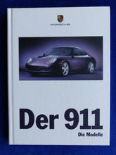 Lade das Bild in den Galerie-Viewer, Porsche 911 Carrera Cabrio Typ 996 MJ 1999 - Hardcover Prospekt Brochure 09.1998
