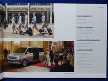 Lade das Bild in den Galerie-Viewer, VW Bus T6 Caravelle Edition MJ 2018 - Prospekt Brochure + Preisliste 06.2017
