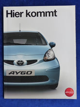 Lade das Bild in den Galerie-Viewer, Toyota AYGO Magazin Frühjahr 2005 - Aygo Accessoires Reisen Sportswear Fanta 4 - car-brochure
