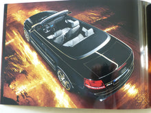 Lade das Bild in den Galerie-Viewer, Audi RS 4 Cabrio V8 quattro Typ B7 - Hochglanz Prospekt Brochure 02.2006
