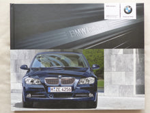 Lade das Bild in den Galerie-Viewer, BMW Individual 3er Limousine Touring E90 MJ 2006 - Hardcover Prospekt 01.2006

