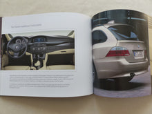 Lade das Bild in den Galerie-Viewer, BMW Individual 5er Limousine Touring M5 E60 MJ 2005 - Hardcover Prospekt 01.2005
