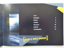 Lade das Bild in den Galerie-Viewer, Porsche Cayman GT4 Clubsport Typ 981c MJ 2016 - Prospekt Brochure 10.2015
